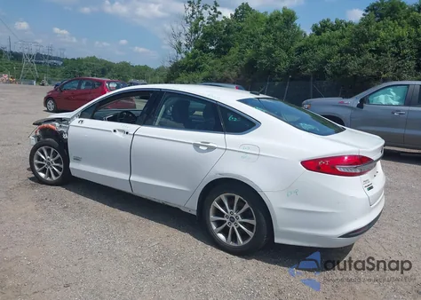 2017 Ford Fusion Energi Se Luxury из США, поврежденный, VIN 3FA6P0PU2HR136355
